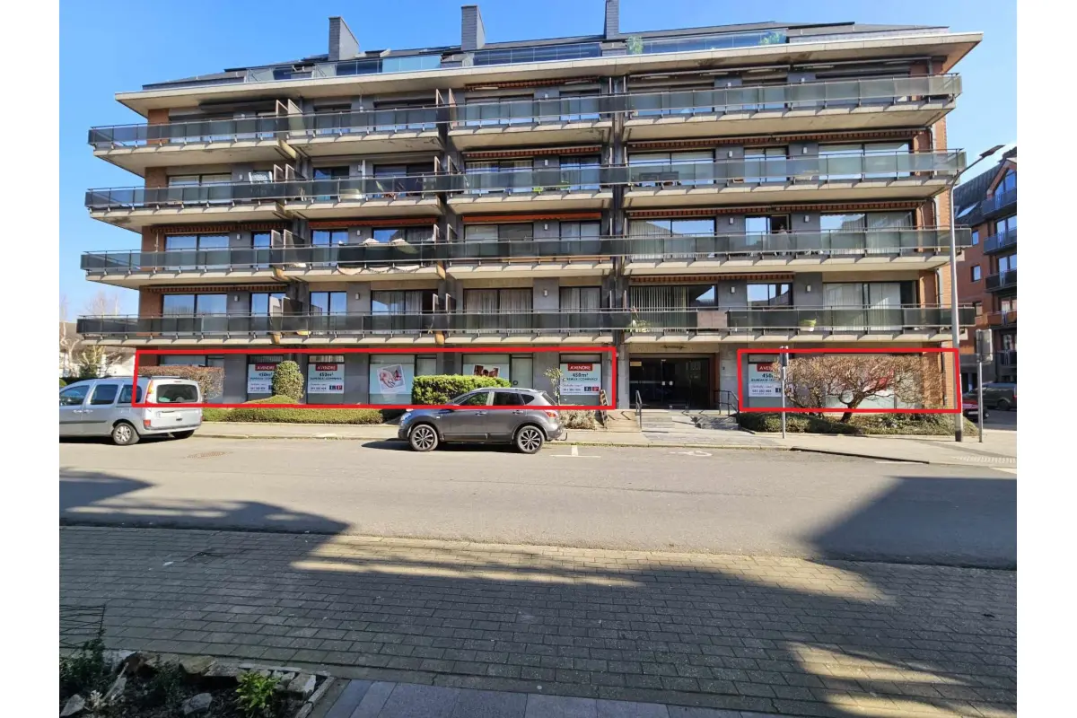 Commerce à louer à Jambes 5100 5850.00€  chambres 450.00m² - annonce 627221