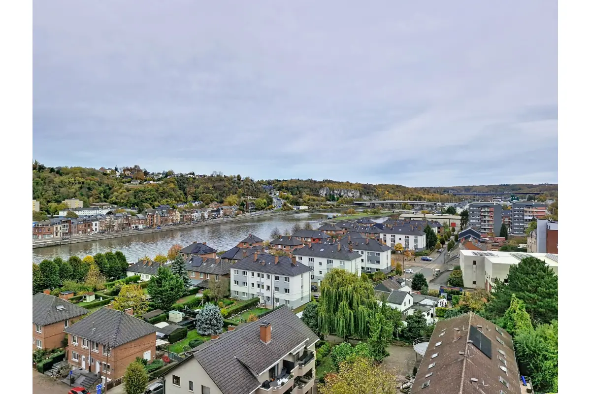 Appartement à louer à Dave 5100 950.00€ 3 chambres 103.00m² - annonce 626984