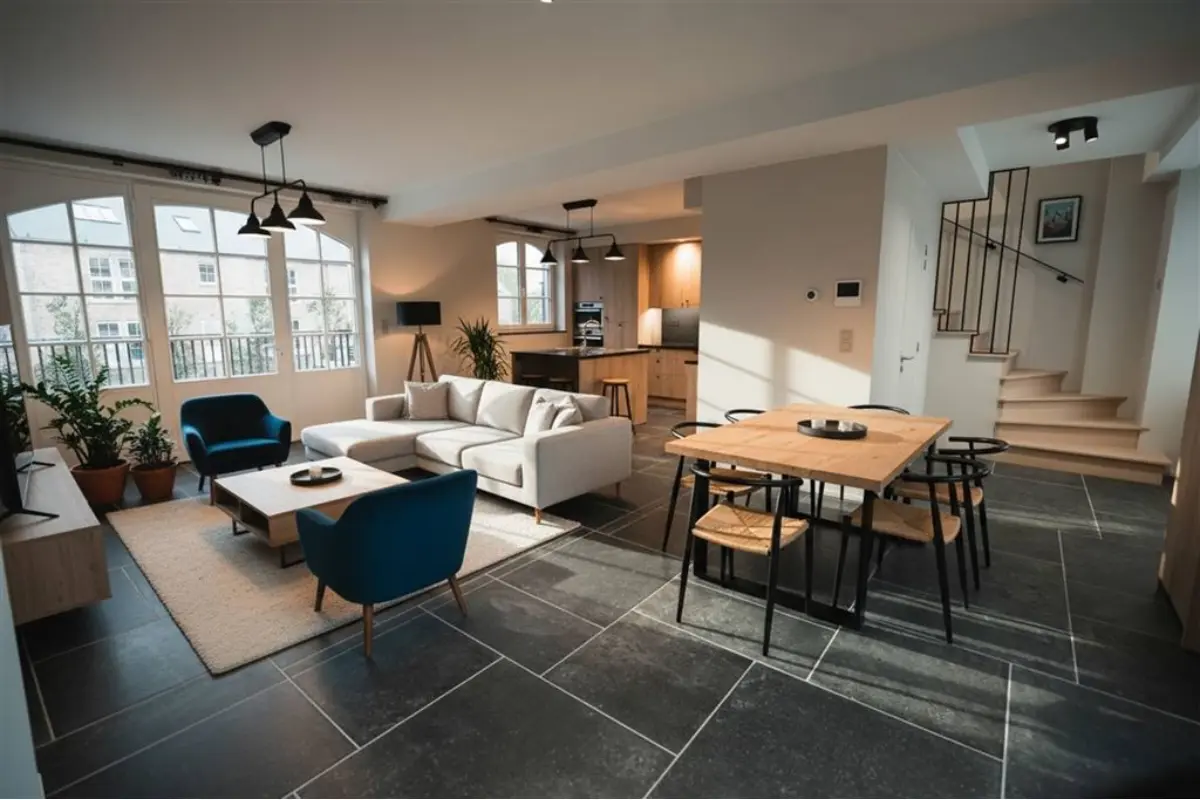 Maison à louer à Suarlée 5020 1600.00€ 3 chambres 167.00m² - annonce 627099