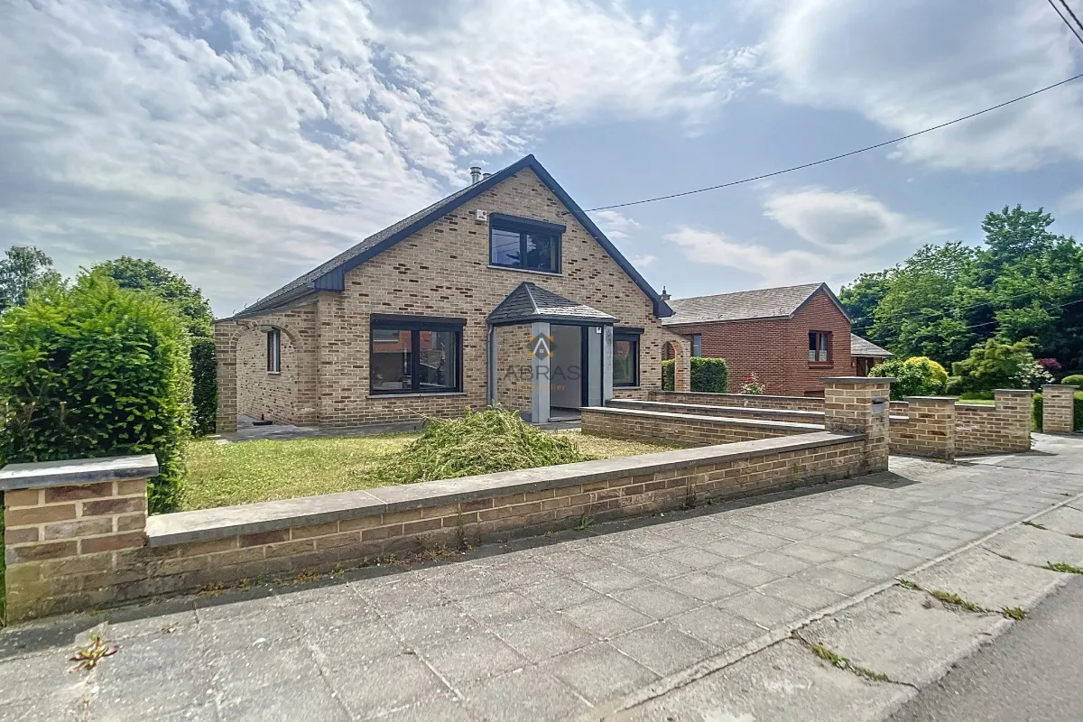 Maison à vendre à Flawinne 5020 305000.00€ 3 chambres 150.00m² - annonce 629049