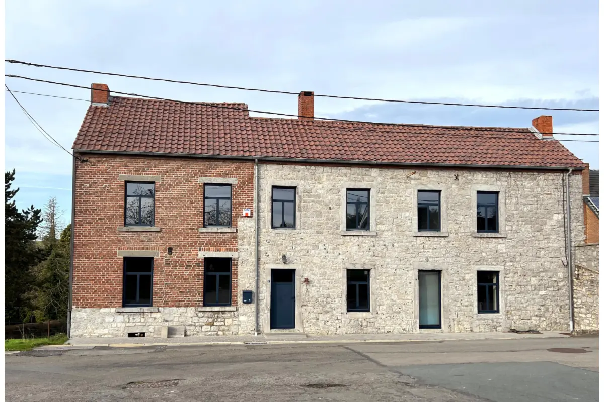 Maison à vendre à Yves-Gomezée 5650 320000.00€ 3 chambres m² - annonce 631207