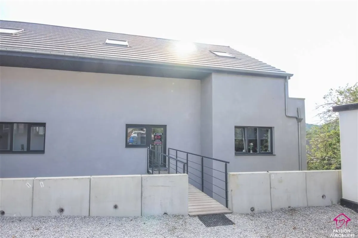 Appartement à louer à Pry 5650 680.00€ 2 chambres 113.00m² - annonce 632578