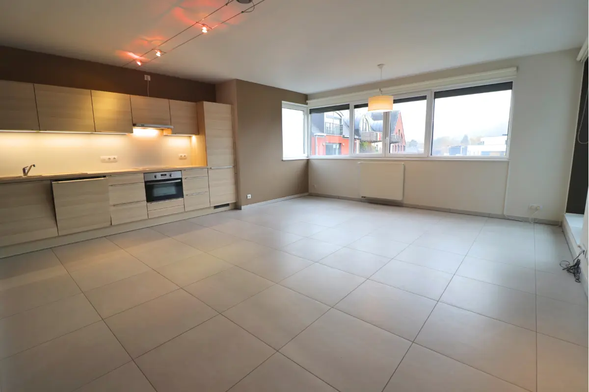 Appartement à louer à Dave 5100 900.00€ 2 chambres 82.00m² - annonce 634441