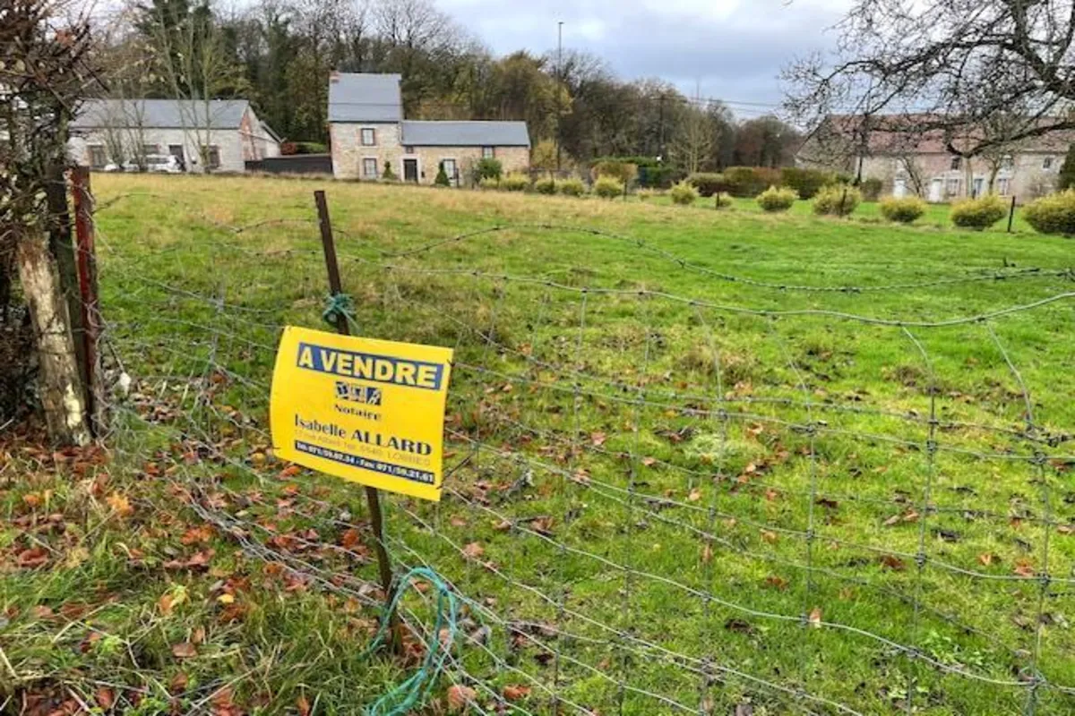 Terrain à vendre à Silenrieux 5630 80000.00€  chambres m² - annonce 635314