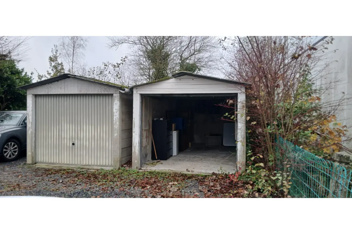 Parking / garage à louer à Erpent 5101 90.00€  chambres m² - annonce 635029