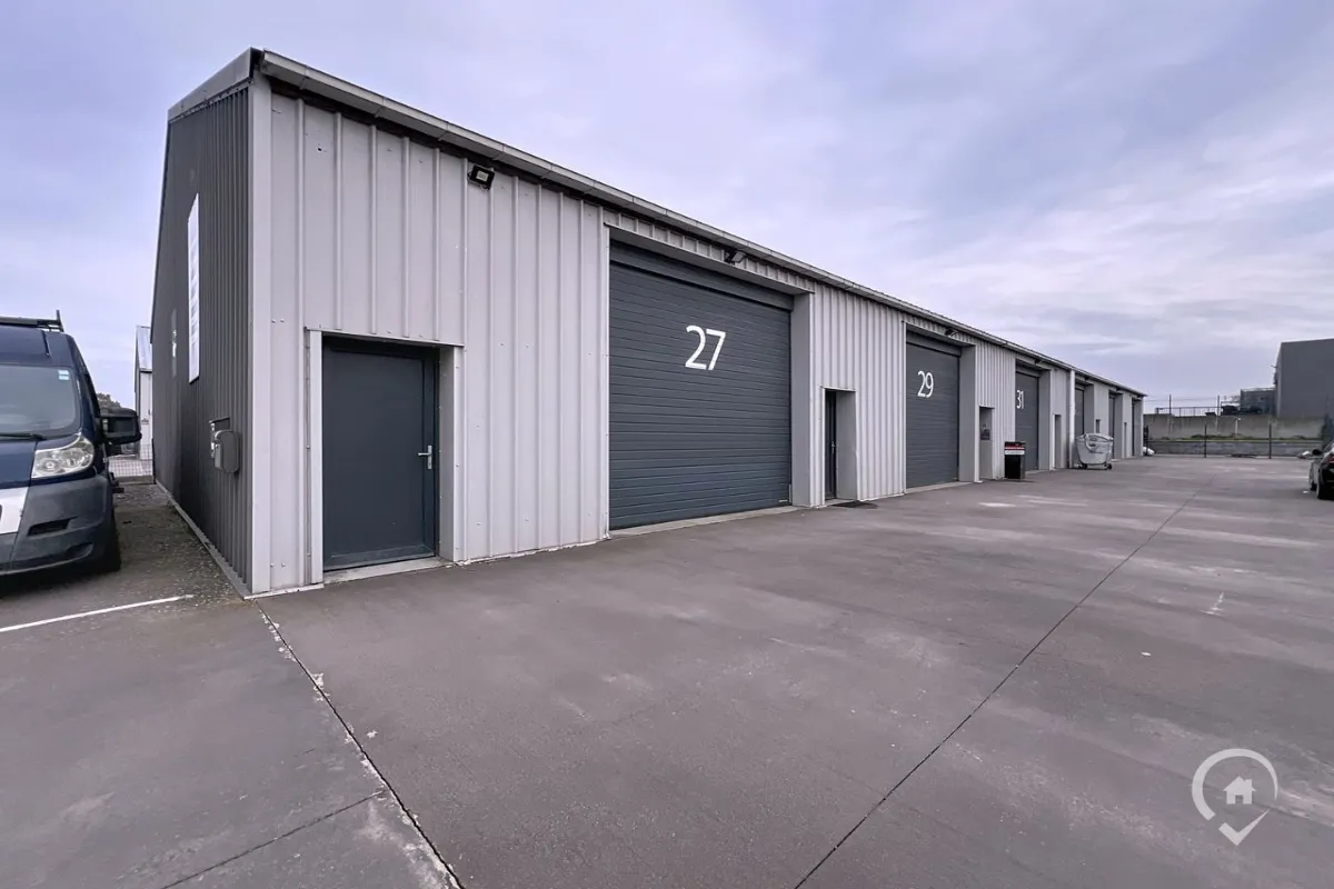 Commerce à louer à Dinant 5500 600.00€  chambres m² - annonce 637242