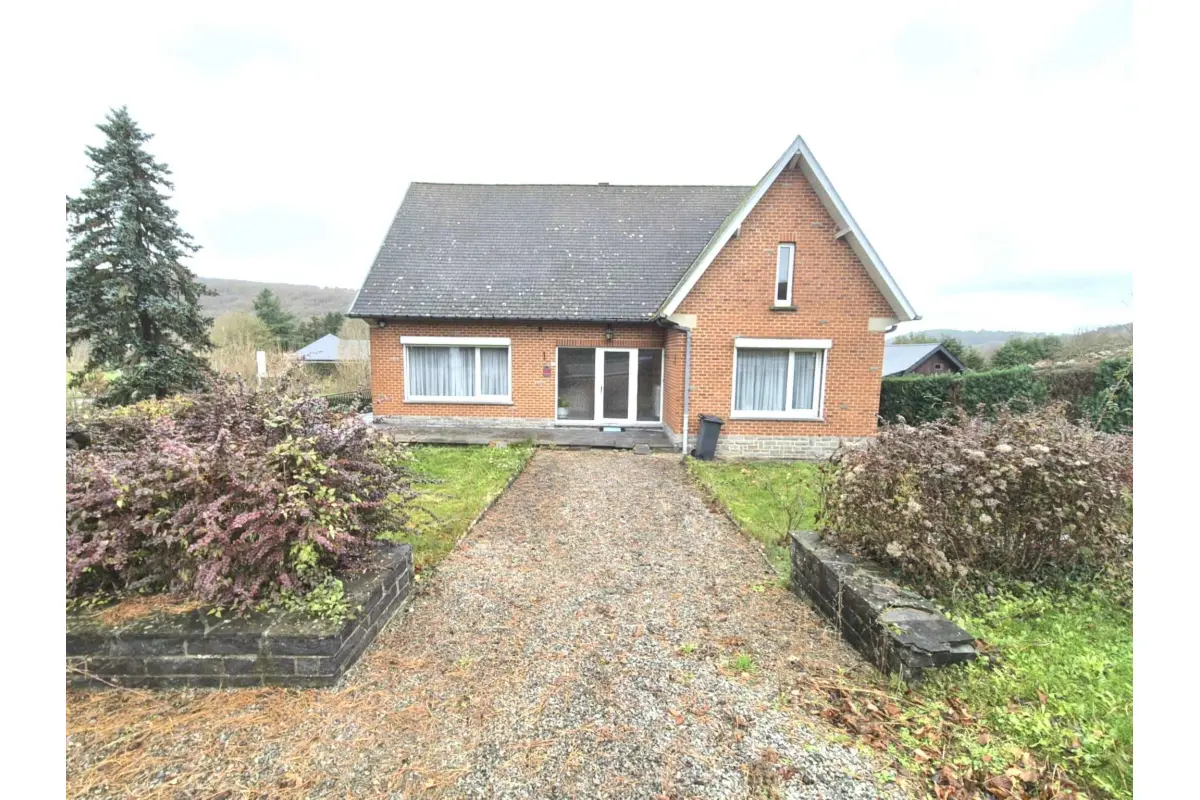 Maison à vendre à Nismes 5670 260000.00€ 4 chambres m² - annonce 637575