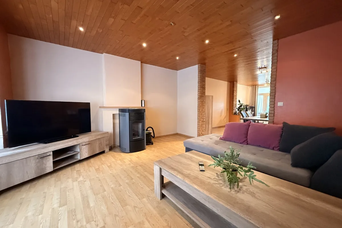 Maison à louer à Jambes 5100 1250.00€ 3 chambres 150.00m² - annonce 638940