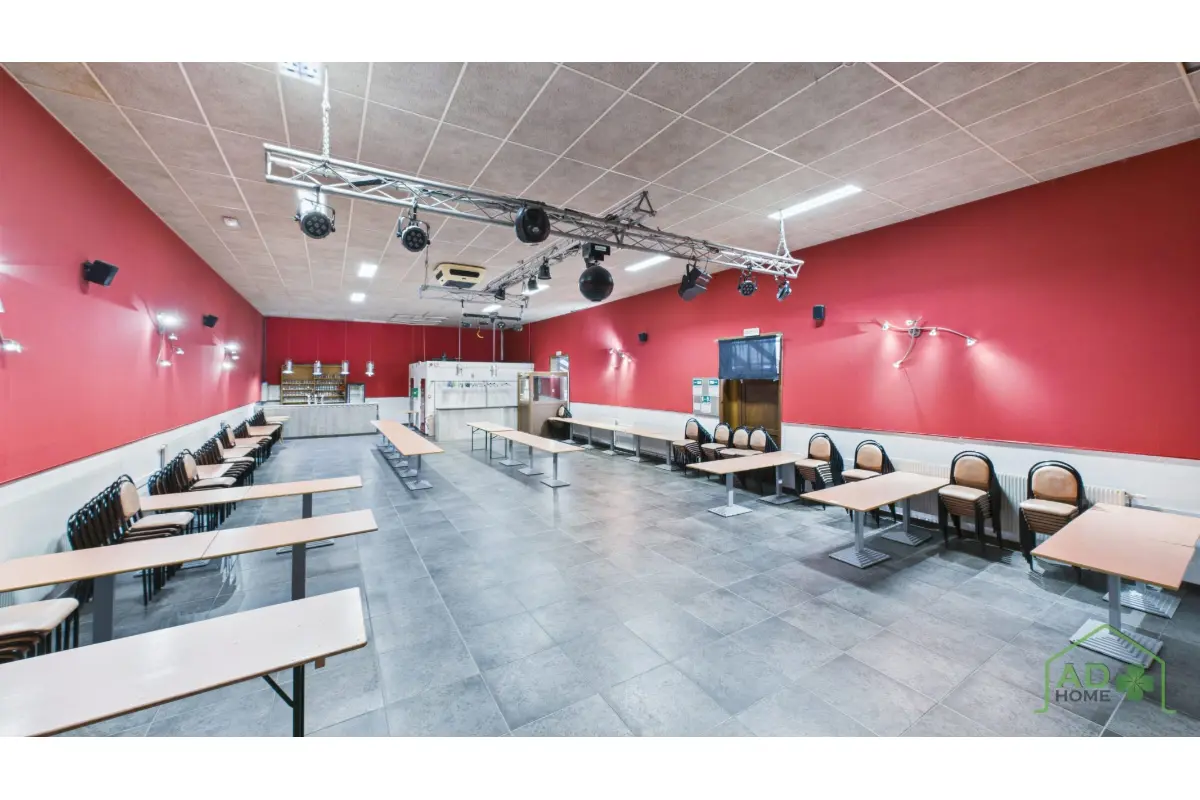 Immeuble mixte à vendre à Velaine-sur-Sambre 5060 275000.00€ 1 chambres 410.00m² - annonce 639598