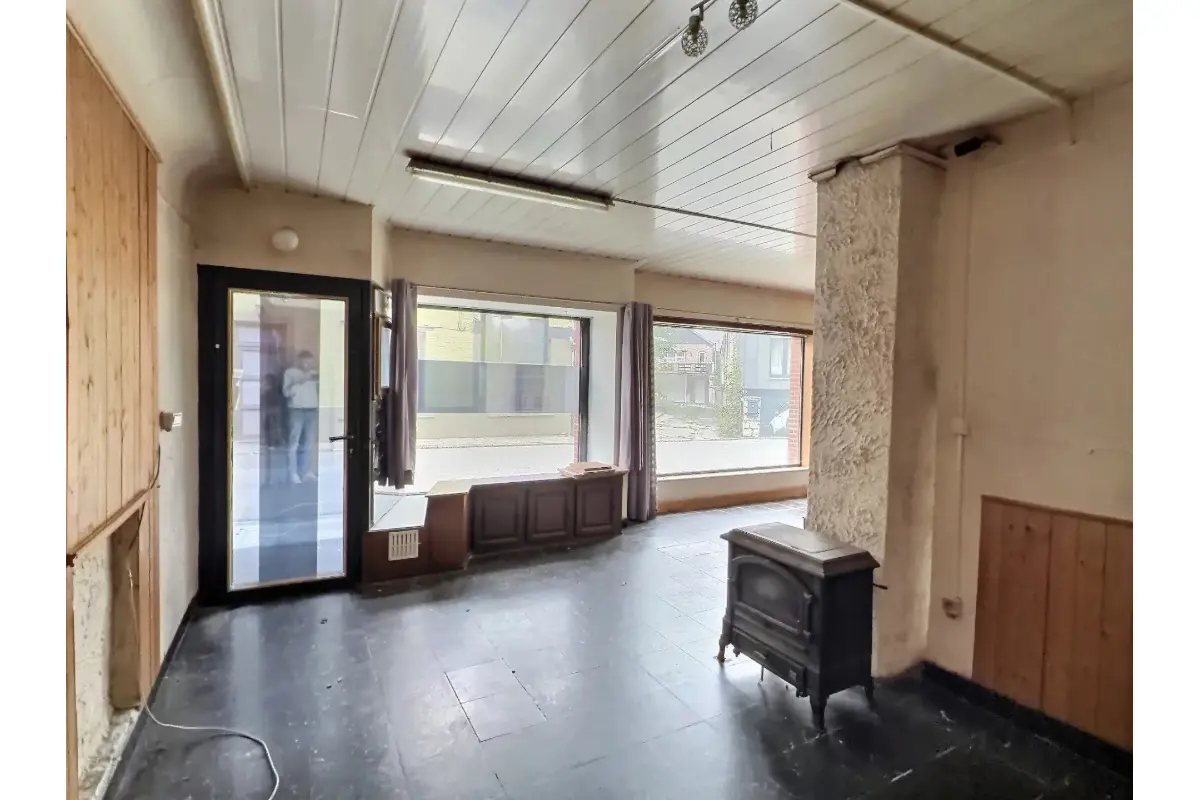 Maison à vendre à Castillon 5650 69000.00€ 2 chambres 82.00m² - annonce 639706