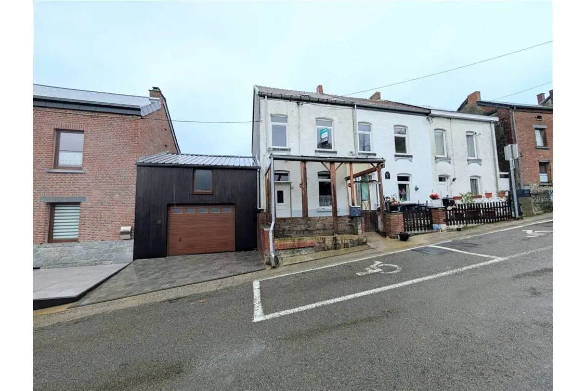 Maison à vendre à Castillon 5650 79000.00€ 3 chambres 150.00m² - annonce 641485