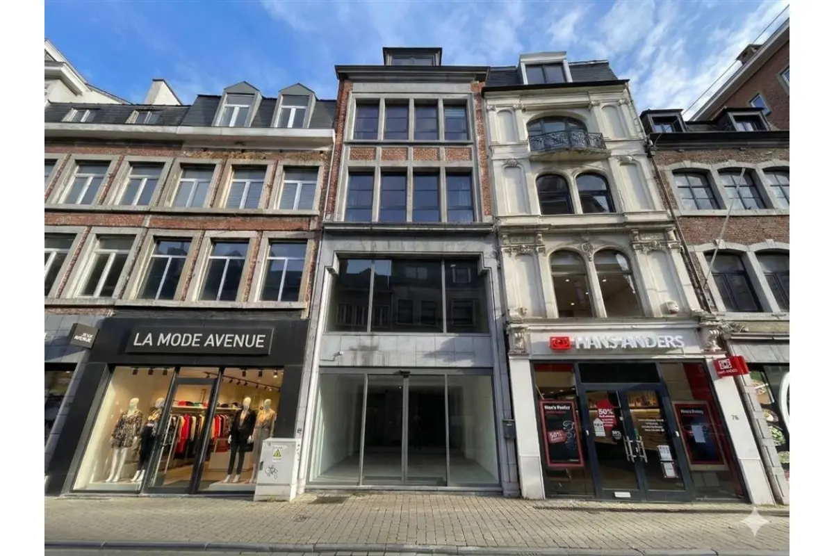 Commerce à louer à Namur 5000 4200.00€  chambres 130.00m² - annonce 641945