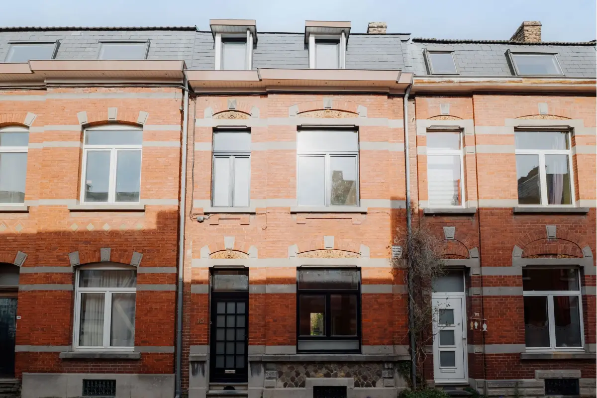 Maison à vendre à Jambes 5100 380000.00€ 4 chambres 168.00m² - annonce 643173