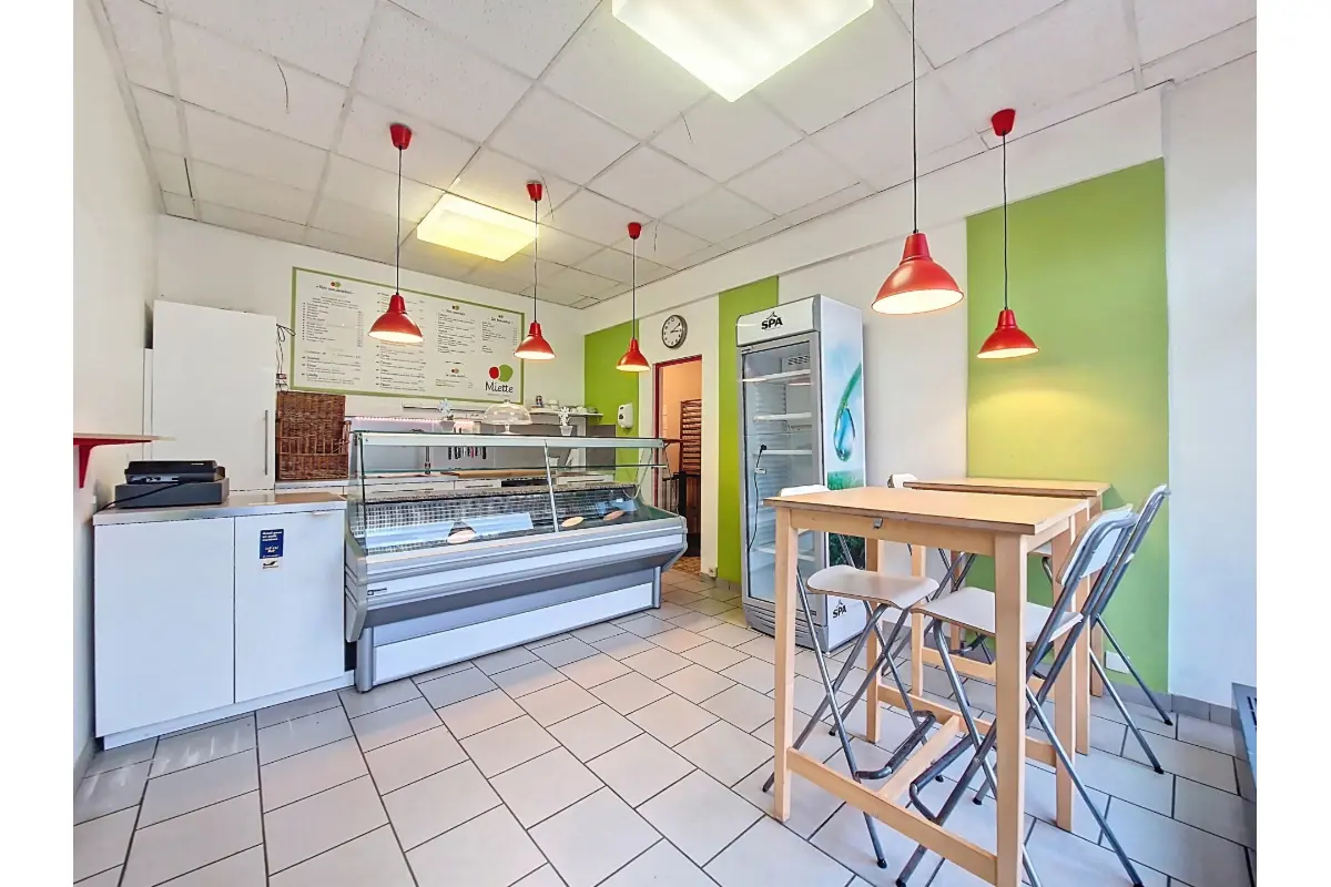 Commerce à louer à Dave 5100 650.00€  chambres 30.00m² - annonce 644196