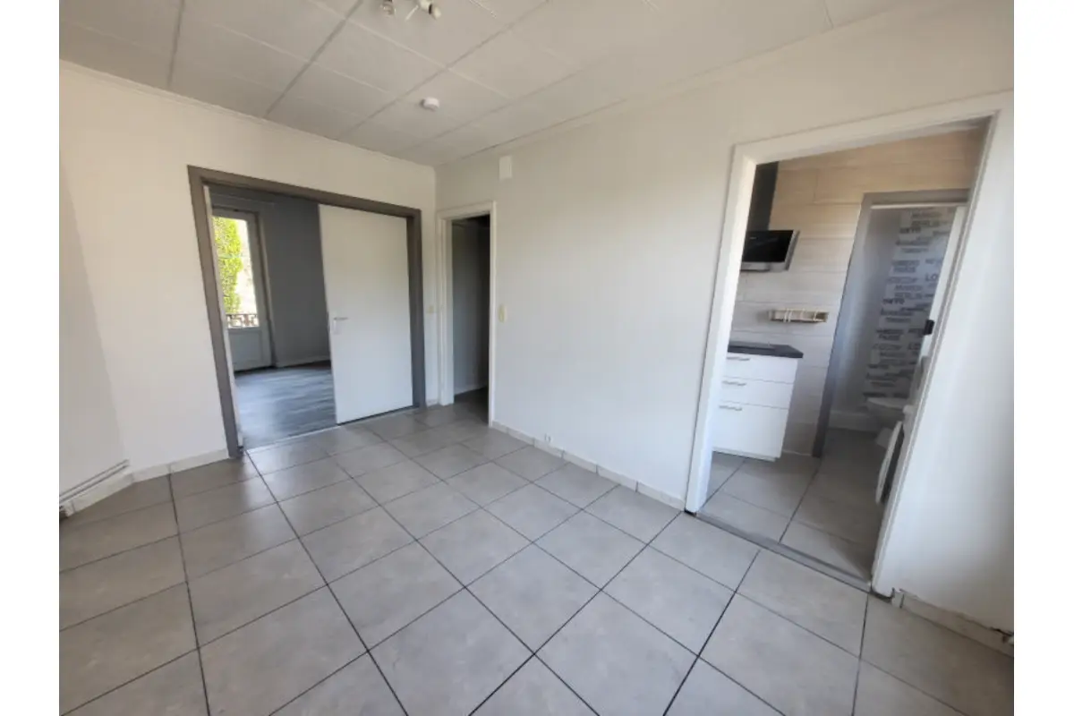 Appartement à louer à Florennes 5620 580.00€ 1 chambres 40.00m² - annonce 646651