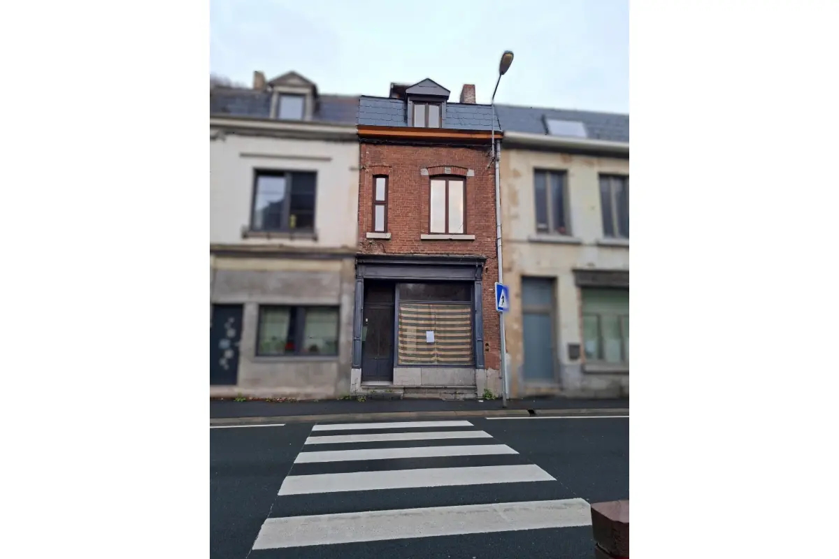 Maison à vendre à Dinant 5500 180000.00€ 3 chambres m² - annonce 646263