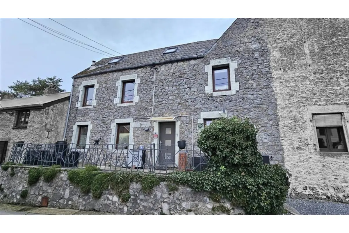 Maison à vendre à Castillon 5650 140000.00€ 3 chambres 152.00m² - annonce 647250