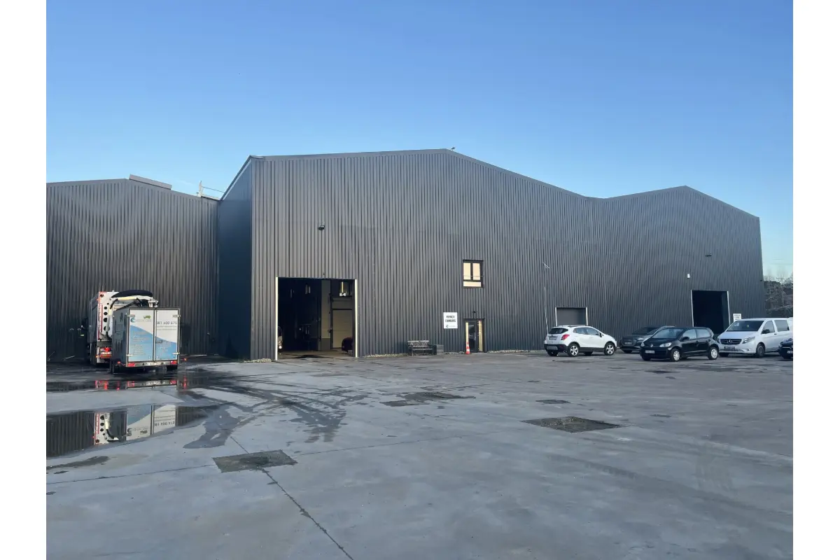 Commerce à vendre à Sambreville 5060 3500000.00€  chambres 7500.00m² - annonce 648024