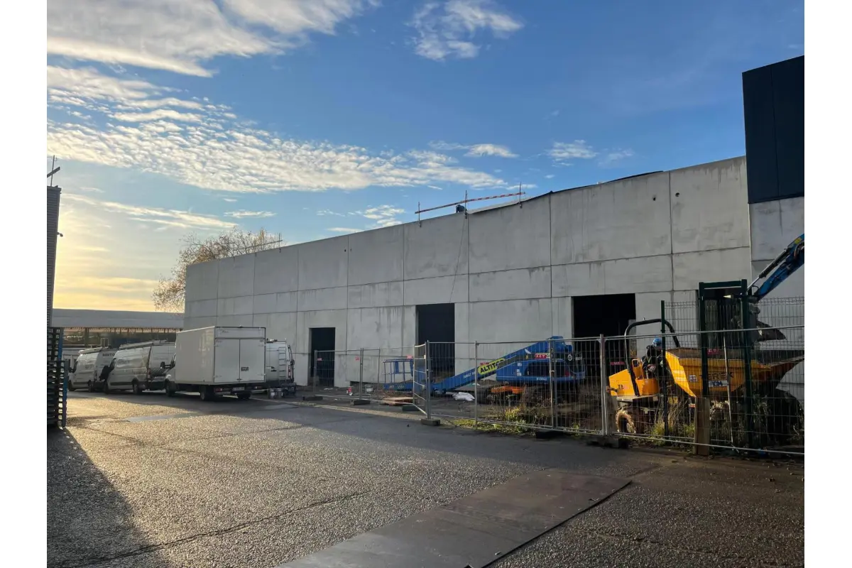 Commerce à louer à Gembloux 5030 1330.00€  chambres 168.00m² - annonce 650076