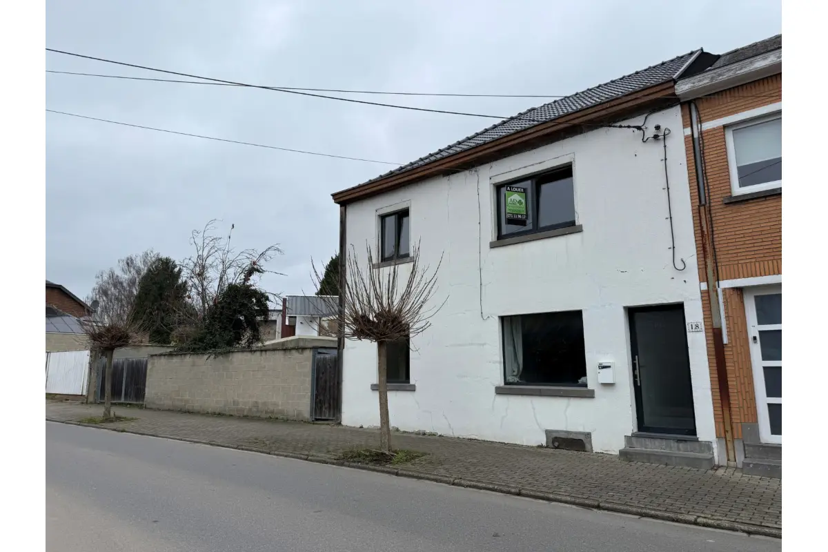 Maison à  à Sambreville 5060 1100.00€ 3 chambres 135.00m² - annonce 650881