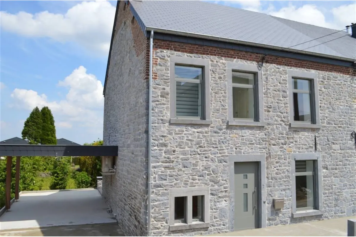 Maison à louer à Graux 5640 1100.00€ 3 chambres 257.00m² - annonce 652532