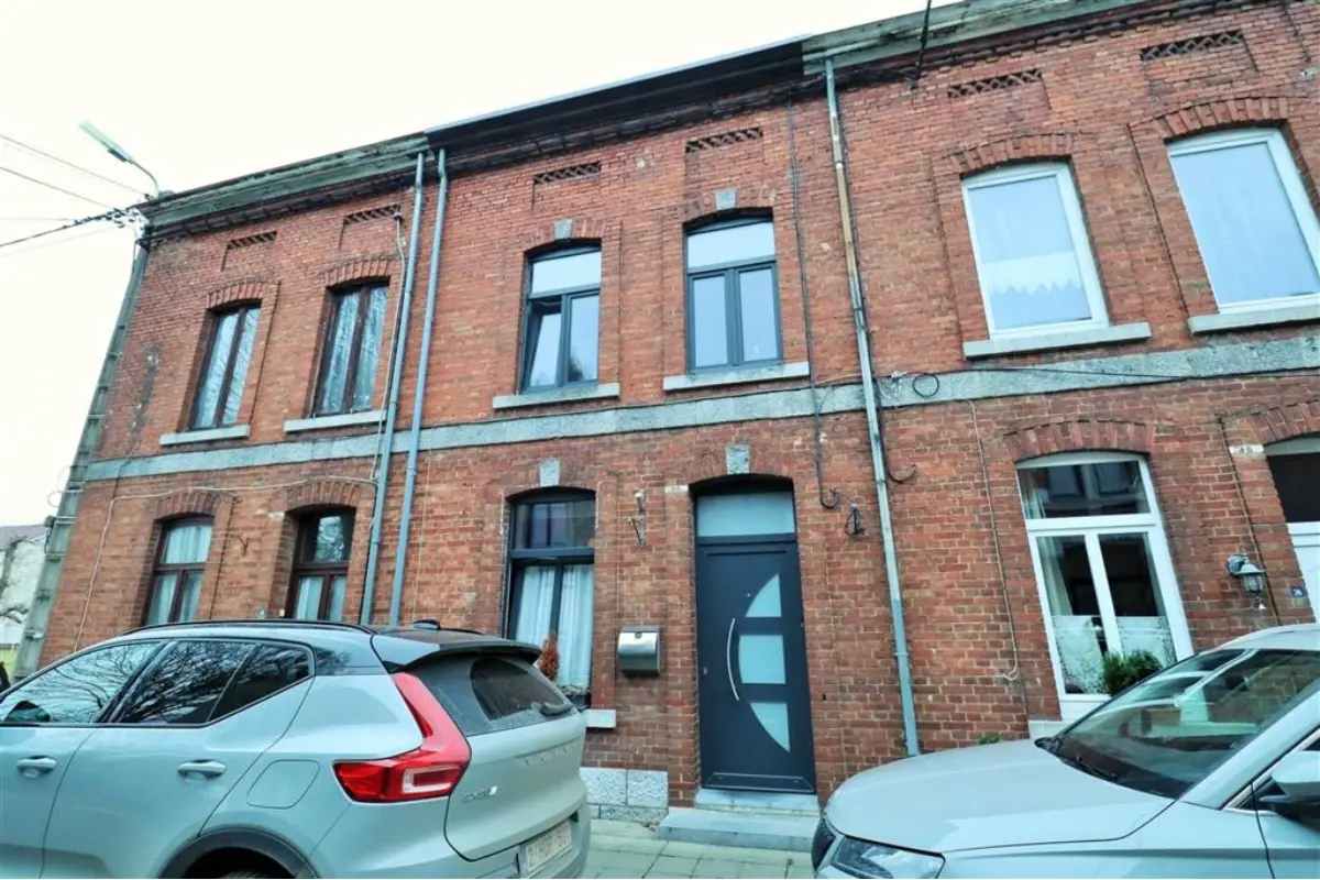 Maison à louer à Couvin 5660 750.00€ 2 chambres 142.00m² - annonce 652534