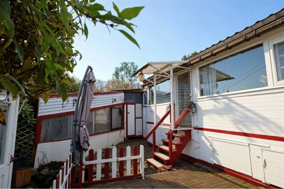 Maison à vendre à Hastière 5540 25000.00€ 1 chambres 40.00m² - annonce 654135