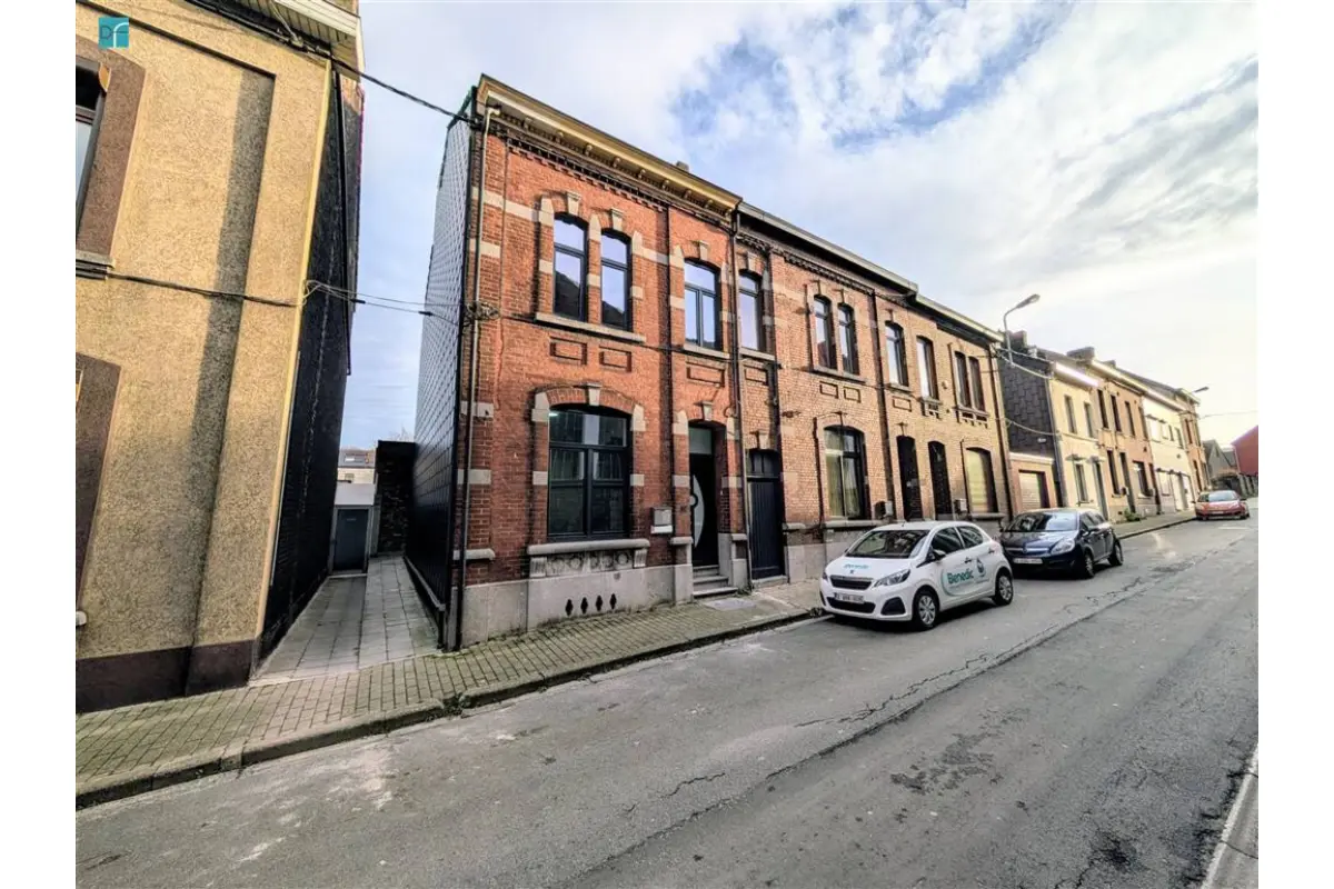 Maison à  à Gilly 6060 235000.00€ 4 chambres 180.00m² - annonce 656063