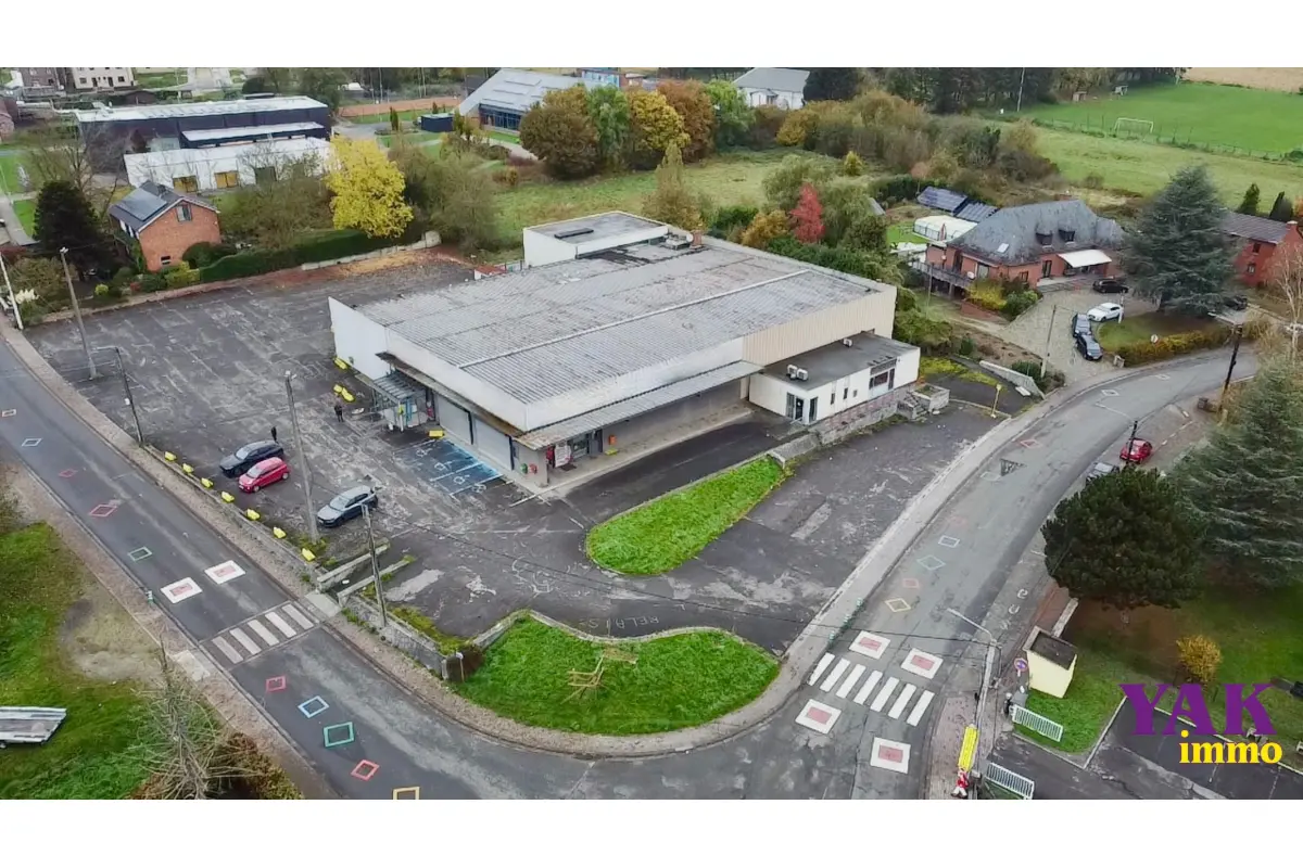 Commerce à vendre à Jemeppe-sur-Sambre 5190 850000.00€  chambres 1818.00m² - annonce 656737