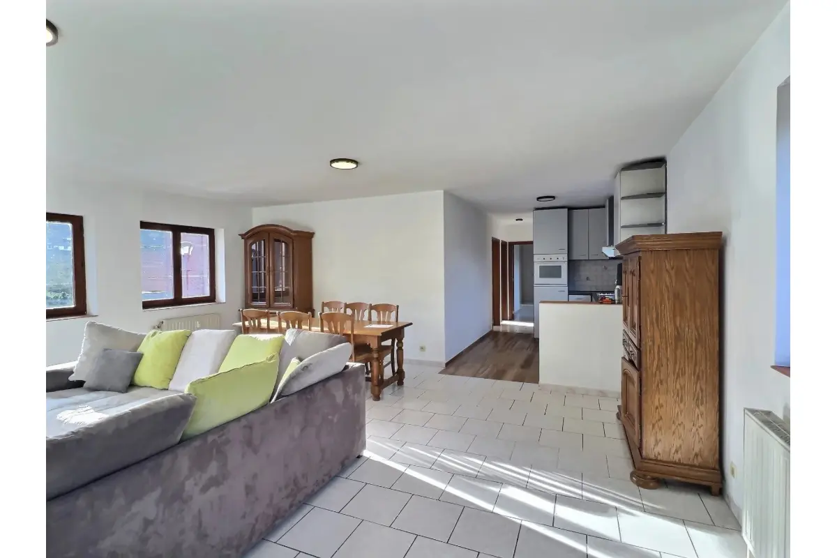 Appartement à louer à Berzée 5651 700.00€ 2 chambres m² - annonce 657126