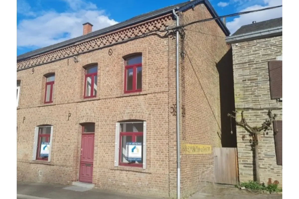 Maison à vendre à Alle 5550 239000.00€ 3 chambres 205.00m² - annonce 661518