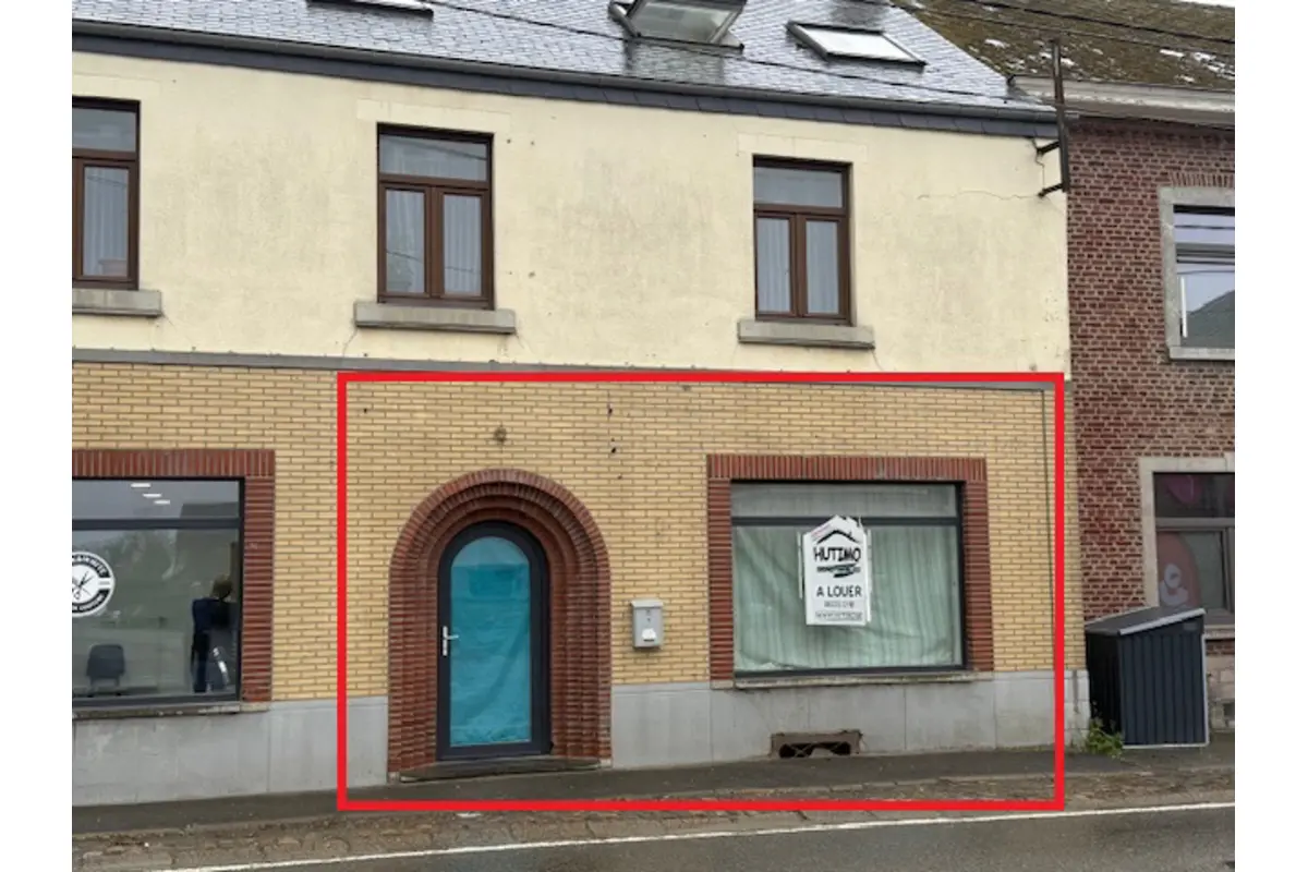 Commerce à  à Fosses-la-Ville 5070 1000.00€  chambres 90.00m² - annonce 661867