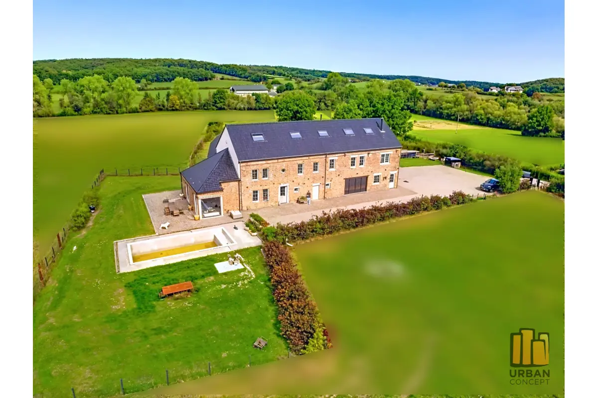 Maison à vendre à Couvin 5660 849000.00€ 7 chambres 490.00m² - annonce 663740