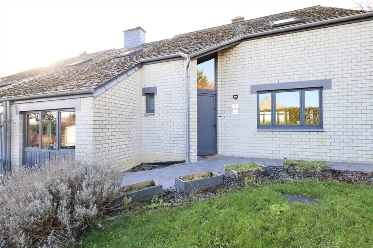 Maison à vendre à Dinant 5500 254000.00€ 5 chambres 192.00m² - annonce 665009