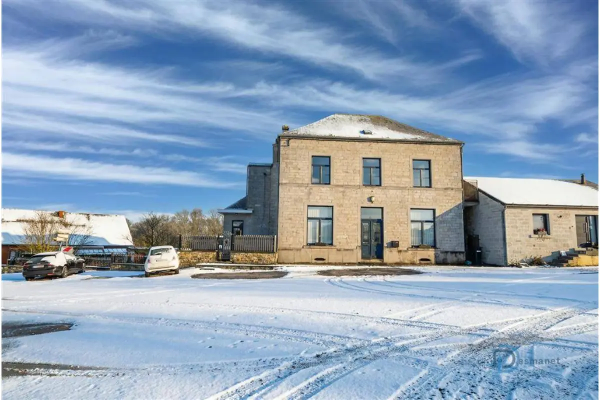 Maison à vendre à Biesmerée 5640 380000.00€ 4 chambres 226.00m² - annonce 666062