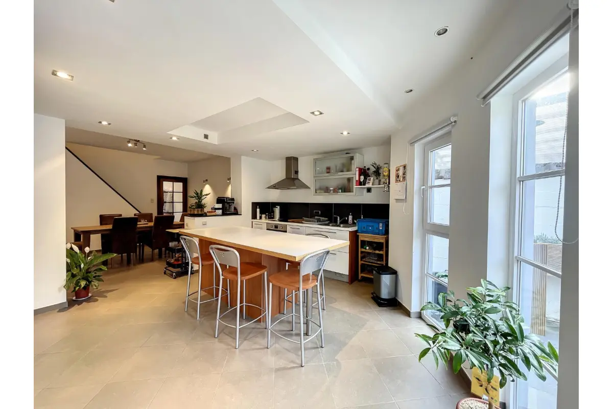 Maison à vendre à Ciney 5590 285000.00€ 3 chambres 144.00m² - annonce 666123