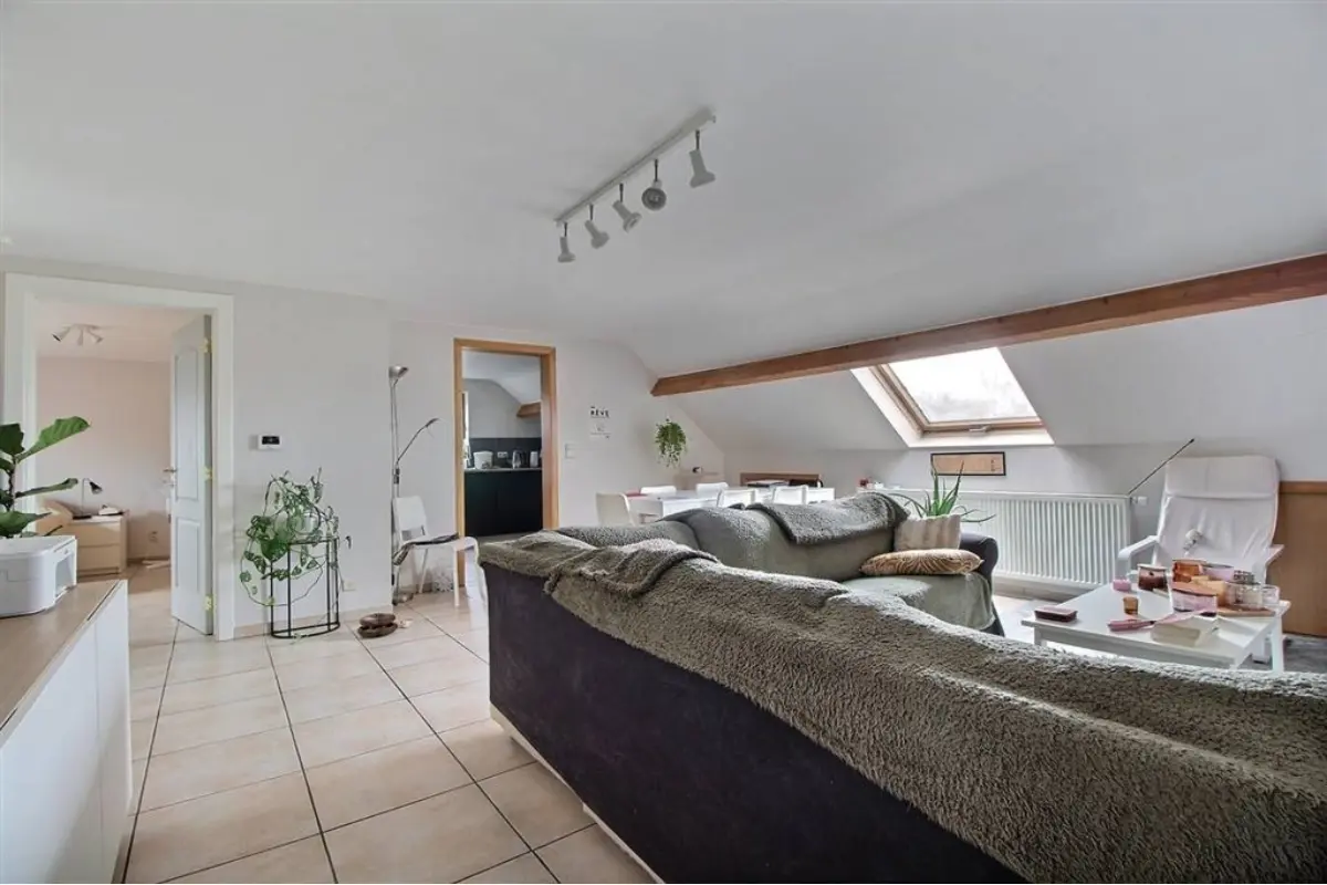 Appartement à louer à Meux 5081 900.00€ 3 chambres 120.00m² - annonce 667485