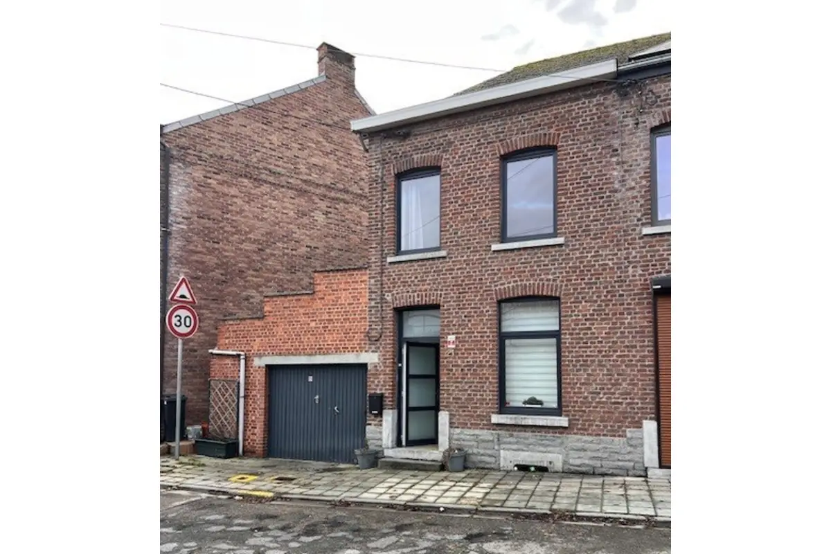 Maison à vendre à Sambreville 5060 230000.00€ 3 chambres 130.00m² - annonce 667584