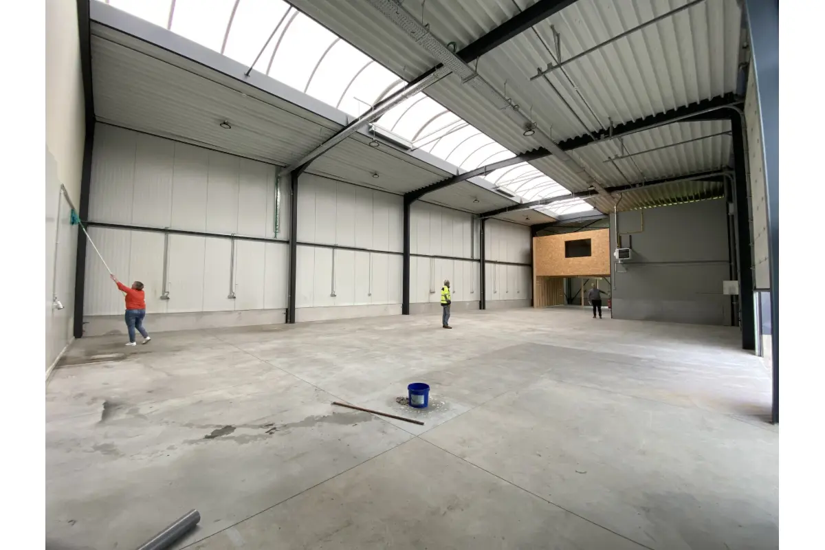 Commerce à louer à Achène 5590 2050.00€  chambres 242.00m² - annonce 667234