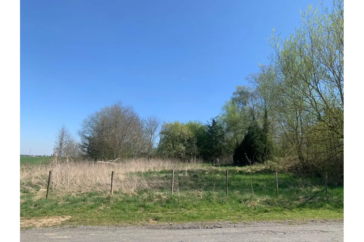 Terrain à vendre à Bonneville 5300 90000.00€  chambres m² - annonce 668443