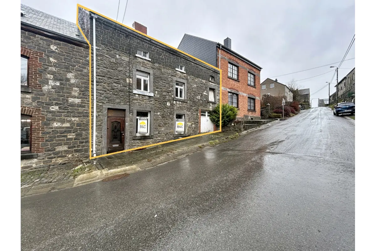 Maison à vendre à Ciney 5590 140000.00€ 3 chambres 165.00m² - annonce 668280