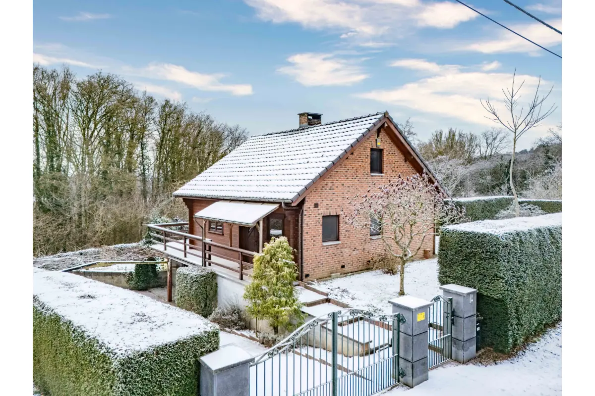 Maison à vendre à Viroinval 5670 175000.00€ 2 chambres 128.06m² - annonce 670001