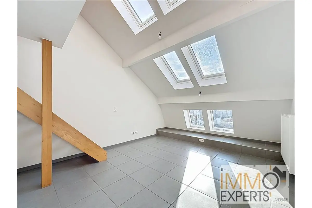 Appartement à louer à Sclayn 5300 623.37€ 1 chambres 66.00m² - annonce 671601