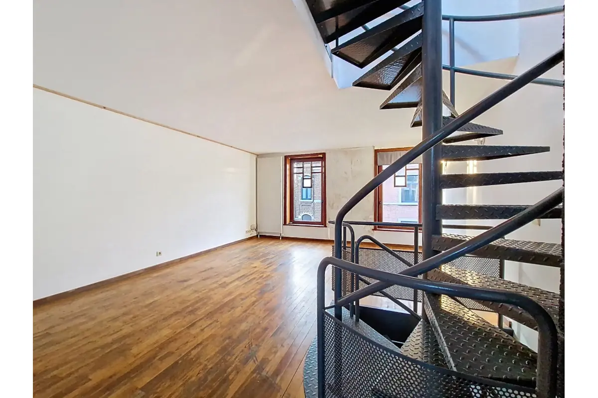 Duplex à louer à Namur 5000 850.00€ 2 chambres 92.00m² - annonce 672189