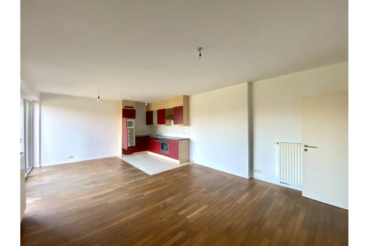 Appartement à louer à Jambes 5100 900.00€ 2 chambres 70.00m² - annonce 672105