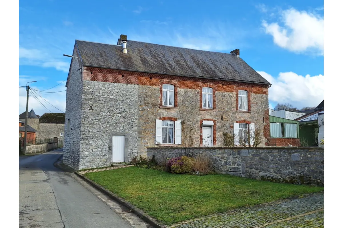 Maison à vendre à Vodelée 5680 180000.00€ 3 chambres 212.00m² - annonce 672157