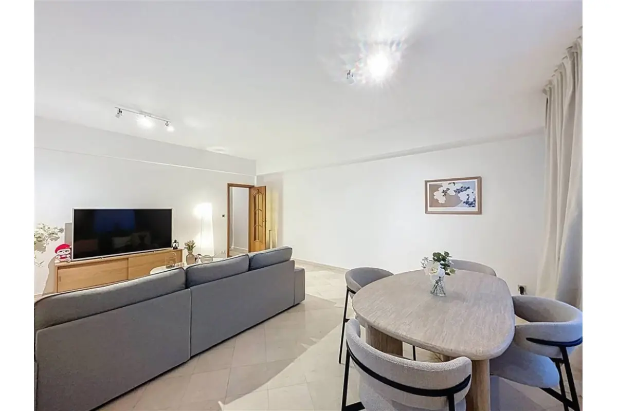 Appartement à louer à Ciney 5590 900.00€ 3 chambres 147.00m² - annonce 675246