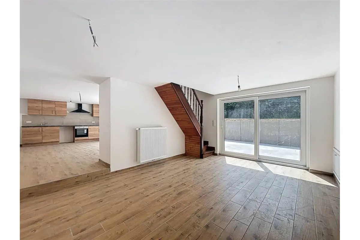 Maison à louer à Hermeton-sur-Meuse 5540 800.00€ 2 chambres 150.00m² - annonce 676496