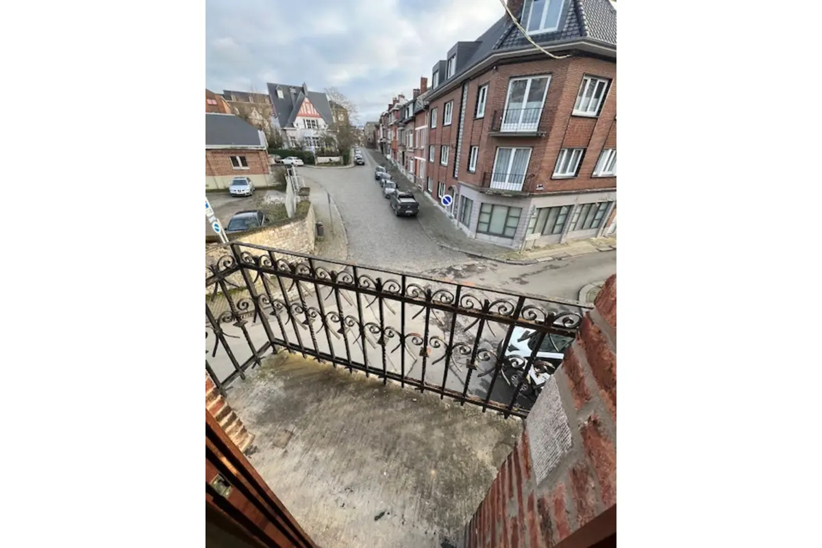 Appartement à  à Saint-Servais 5002 550.00€ 1 chambres 45.00m² - annonce 677103