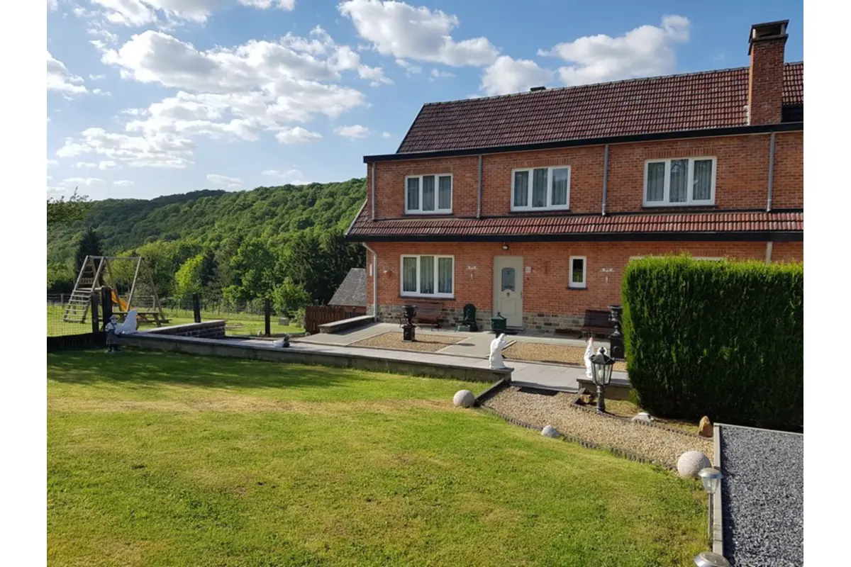 Maison à vendre à Dave 5100 360000.00€ 6 chambres 229.55m² - annonce 677321